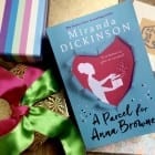 Novel set in London (Is it better to give or to receive?)